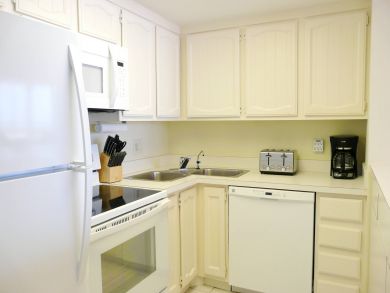 Marco Island Vacation Condo Beach Views Excellent Interior